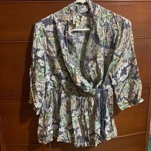 Casual front tie floral shirt